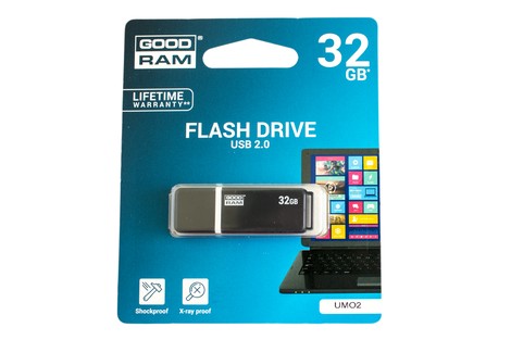 USB-флеш-накопичувач GOODRAM Graphite 32GB UMO2 Black