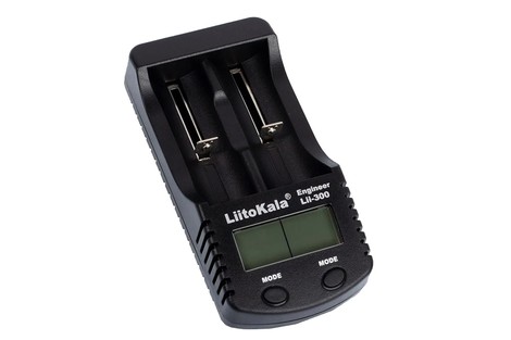 Зарядное устройство универсальное для АКБ LiitoKala Lii-300 с функцией Power Bank