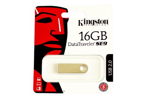 USB-флэш-накопитель Kingston Data Traveler 16GB DT SE9 Metal